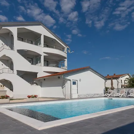Apartmani Martin Mit Beheiztem Pool With Heated Pool Bibinje Zewnętrze zdjęcie