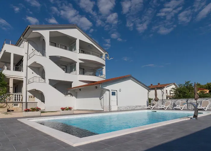 Apartmani Martin Mit Beheiztem Pool With Heated Pool